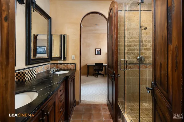 $2,950,000 | Undisclosed Address, Bakersfield, CA 93311