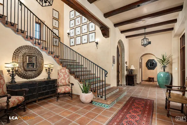 $2,950,000 | Undisclosed Address, Bakersfield, CA 93311