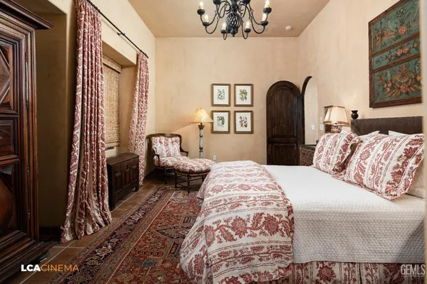 $2,950,000 | Undisclosed Address, Bakersfield, CA 93311