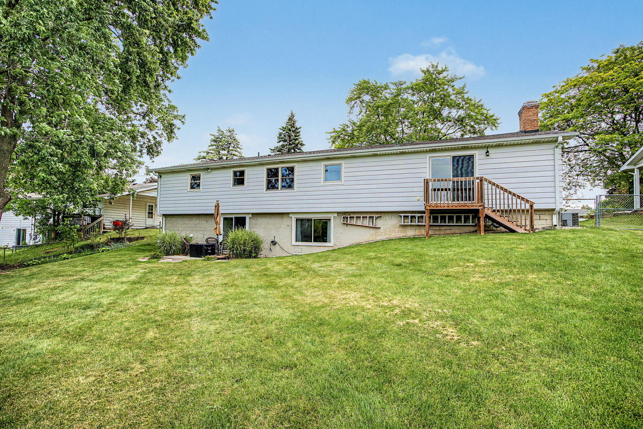 513 Stone Ridge Drive Lansing, MI 48917 - Photo 35 of 45 Back