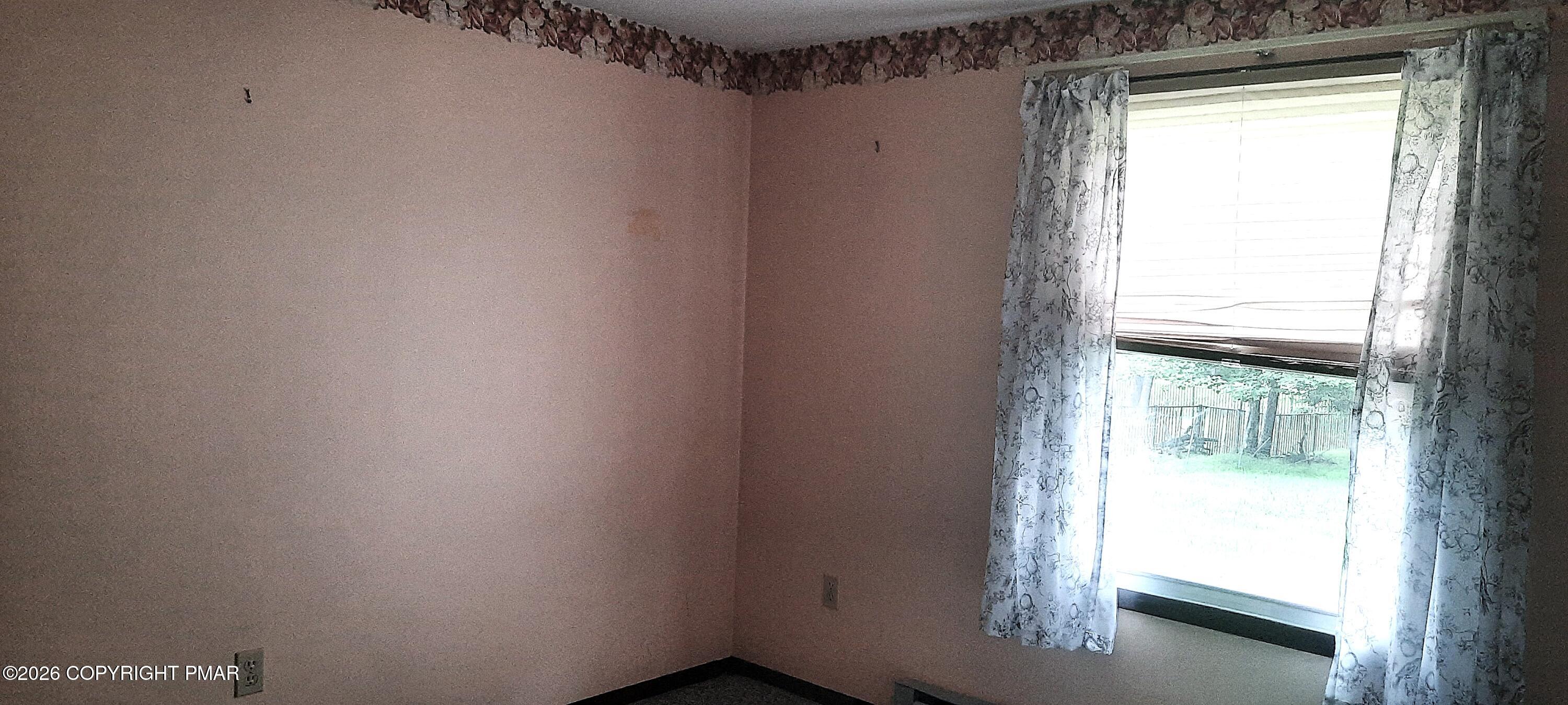 45 Foothill Road Albrightsville, PA 18210 - Photo 9 of 23 Back Bedroom