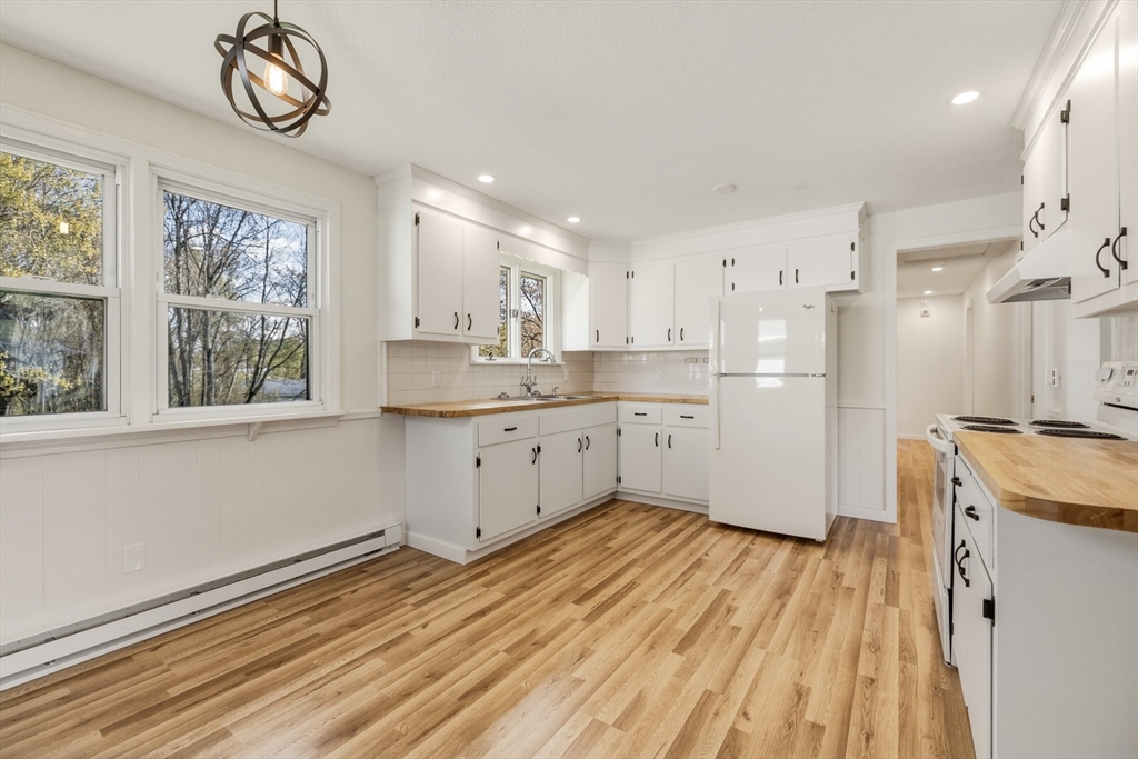 282 Bay Road Hadley, MA 01035 - Photo 5 of 28 Gallery Image 5