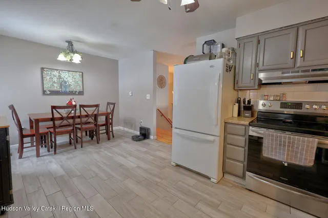 $349,900 | 52 North Franklin Street, Athens, NY 12015