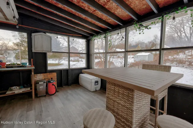 $349,900 | 52 North Franklin Street, Athens, NY 12015