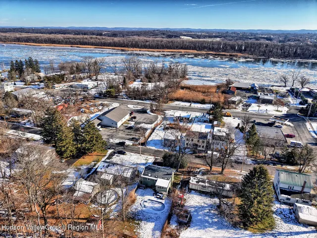 $349,900 | 52 North Franklin Street, Athens, NY 12015