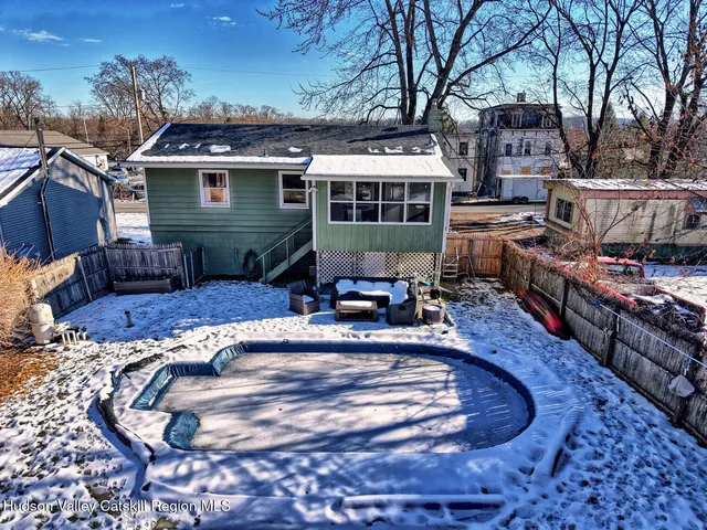 $349,900 | 52 North Franklin Street, Athens, NY 12015