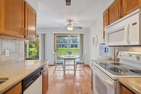 $328,000 | 6351 St Croix Trail North, Unit 240, Stillwater, MN 55082