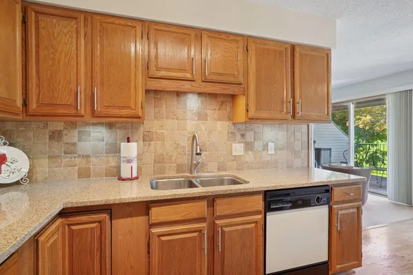 $328,000 | 6351 St Croix Trail North, Unit 240, Stillwater, MN 55082