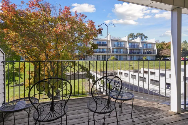 $348,000 | 6351 St Croix Trail North, Unit 240, Oak Park Heights, MN 55082