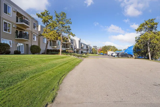 $348,000 | 6351 St Croix Trail North, Unit 240, Oak Park Heights, MN 55082
