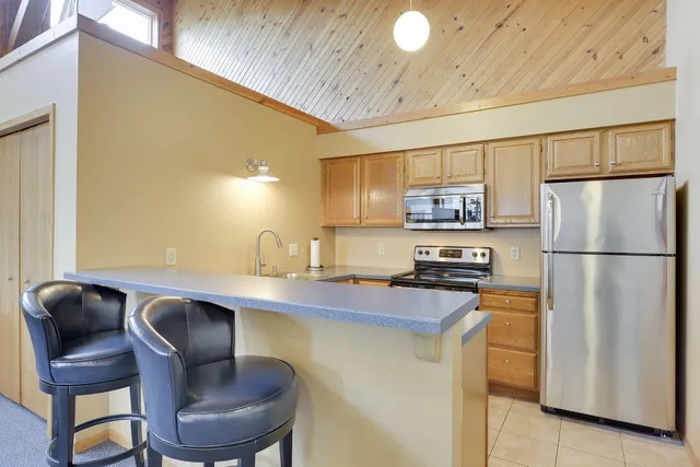 $348,000 | 6351 St Croix Trail North, Unit 240, Oak Park Heights, MN 55082