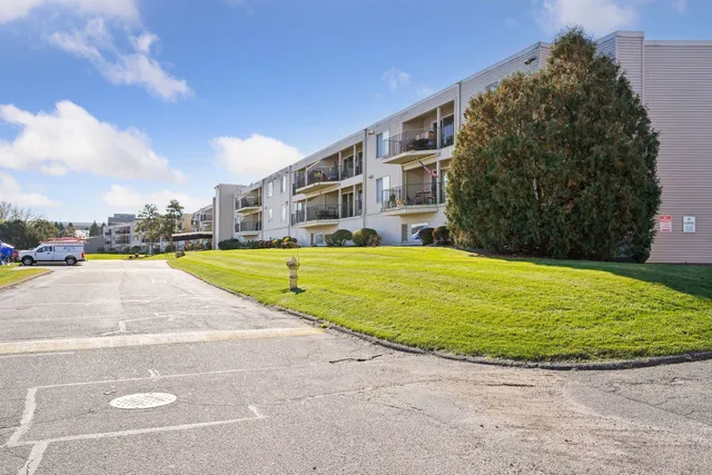 $348,000 | 6351 St Croix Trail North, Unit 240, Oak Park Heights, MN 55082