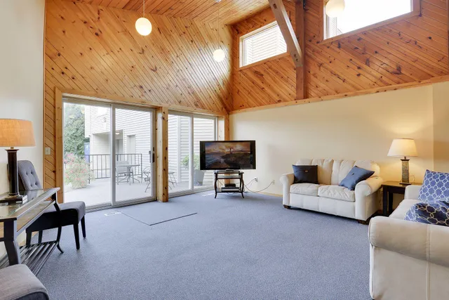 $348,000 | 6351 St Croix Trail North, Unit 240, Stillwater, MN 55082