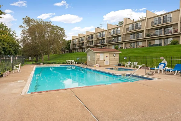 $328,000 | 6351 St Croix Trail North, Unit 240, Stillwater, MN 55082