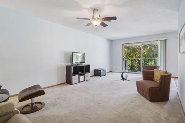 $328,000 | 6351 St Croix Trail North, Unit 240, Stillwater, MN 55082