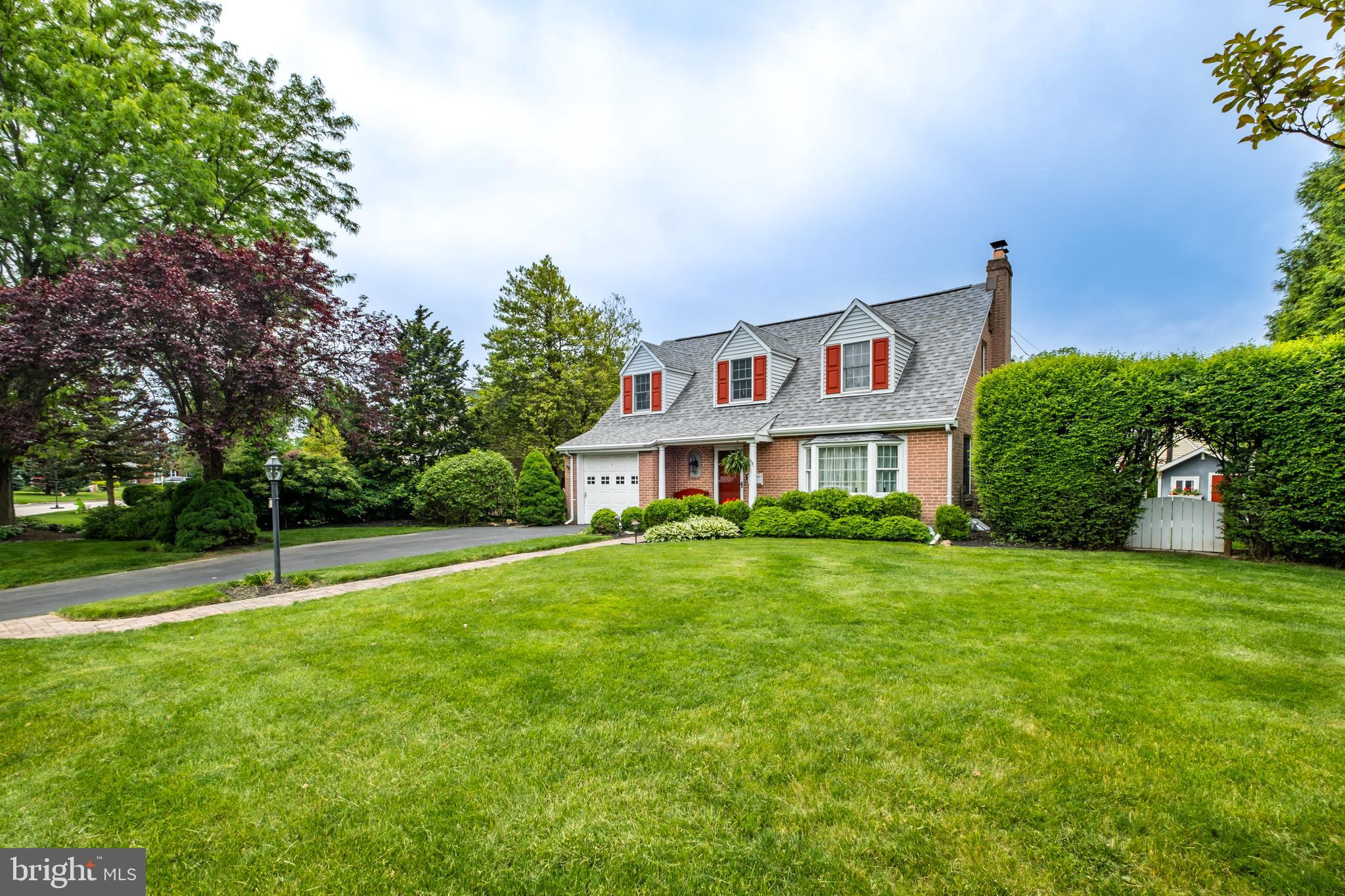 405 West Garden Road Oreland, PA 19075 - Photo 1 of 21 Gallery Image 1