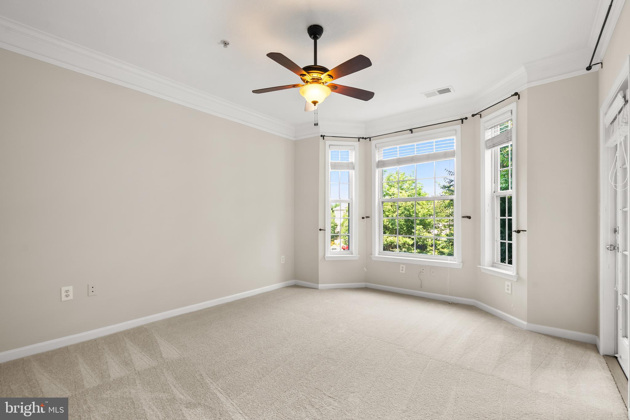 514 Sunset View Terrace Southeast, Unit 207 Leesburg, VA 20175 - Photo 25 of 51