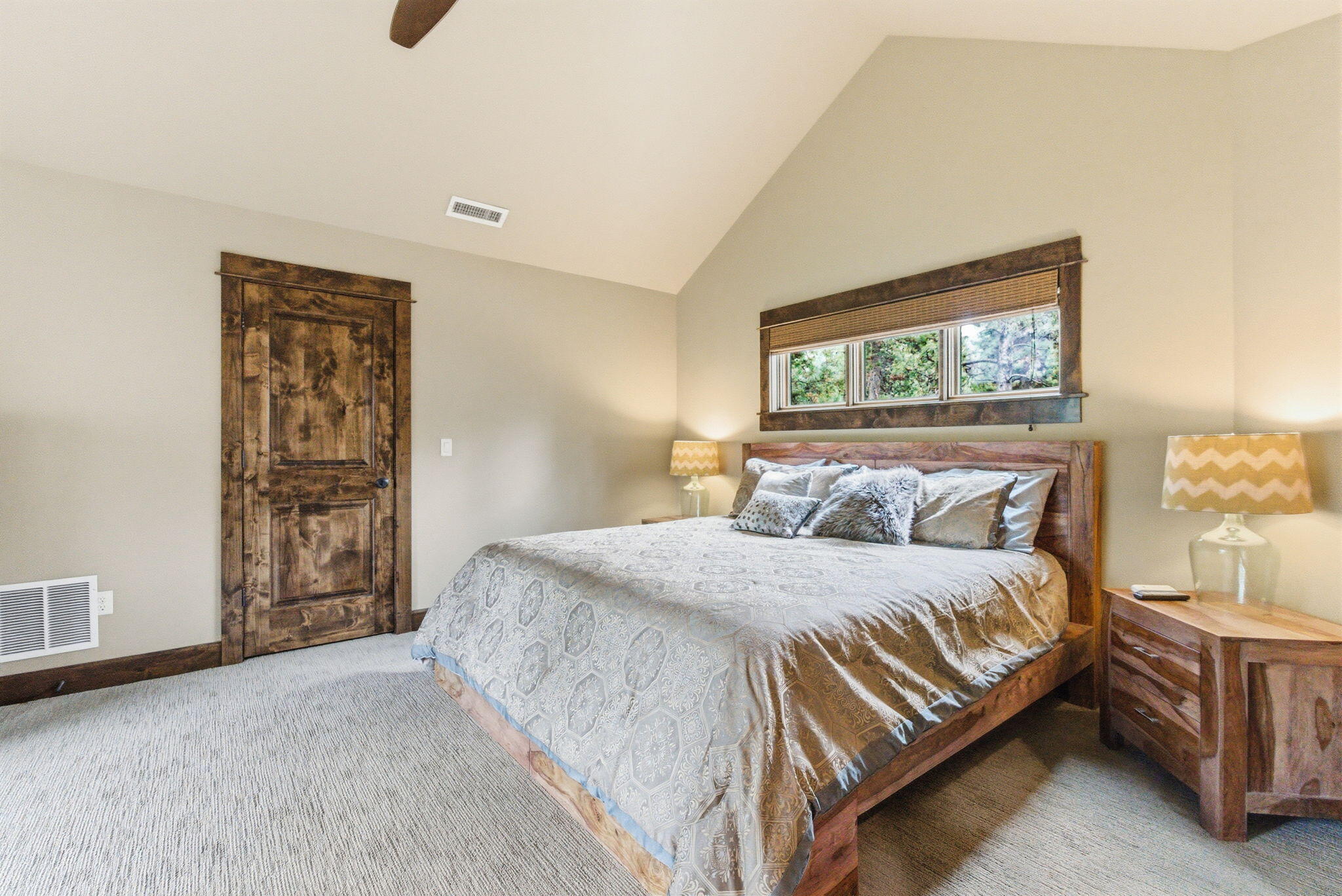 56346 Fireglass Loop Bend, OR 97707 - Photo 33 of 52 39-web-or-mls-Riley_Visuals_039