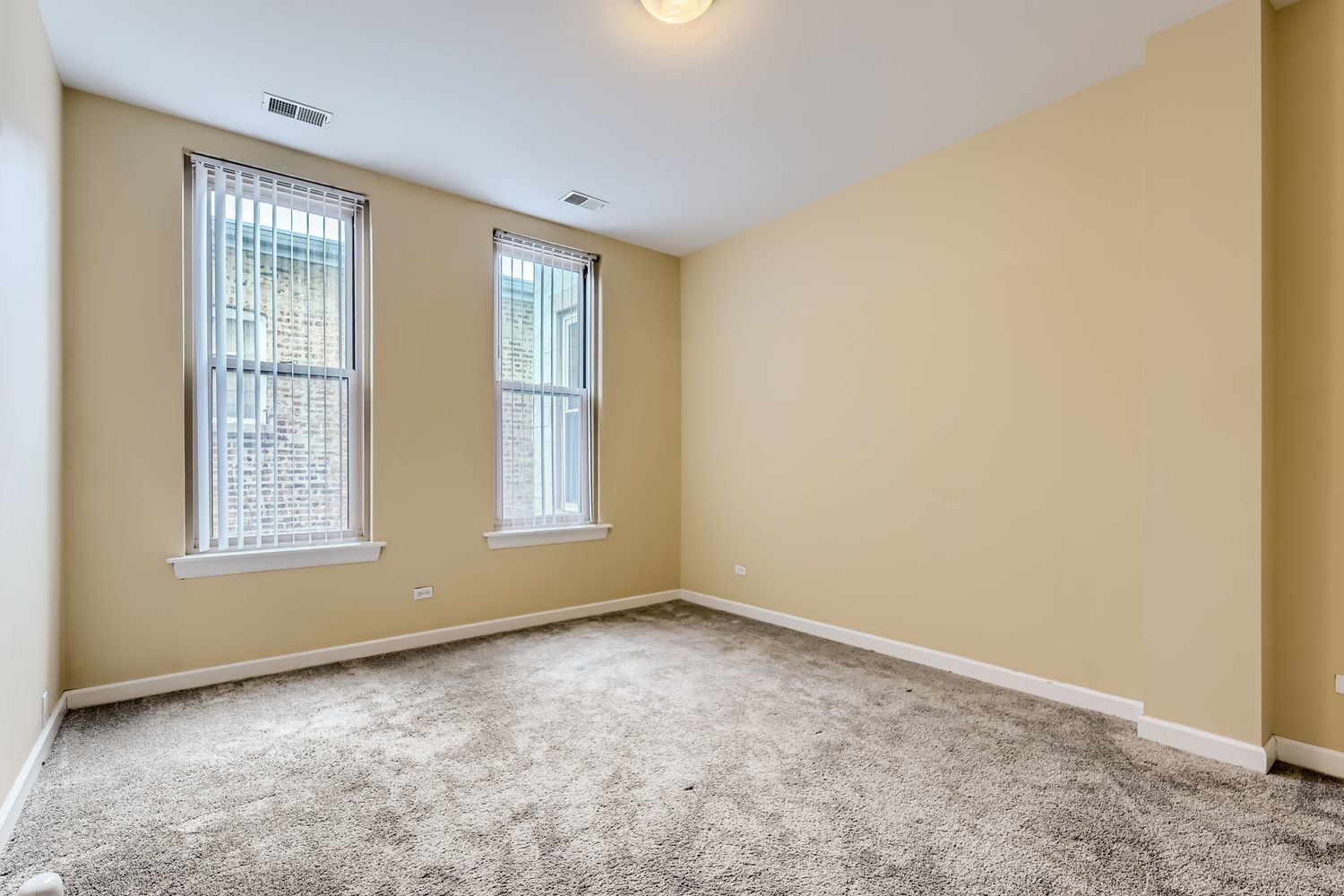 3113 West Lawrence Avenue, Unit D302 Chicago, IL 60625 - Photo 11 of 17