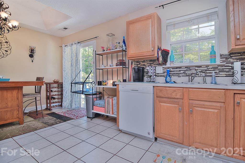 521 Funderburk Road Wingate, NC 28174 - Photo 5 of 27 Gallery Image 5