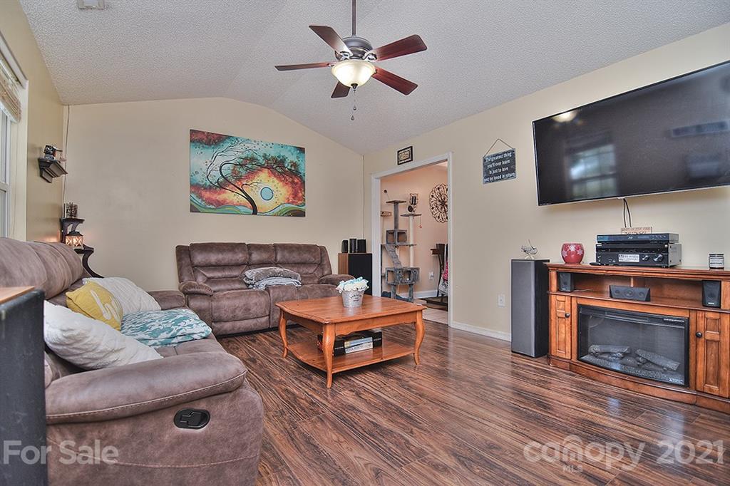 521 Funderburk Road Wingate, NC 28174 - Photo 7 of 27 Gallery Image 7