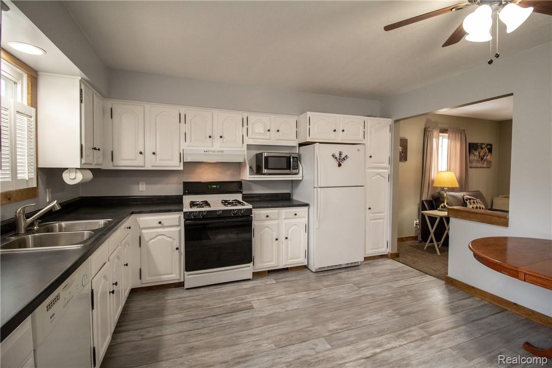 6960 Fort Road Birch Run, MI 48415 - Photo 7 of 29 07.JPG