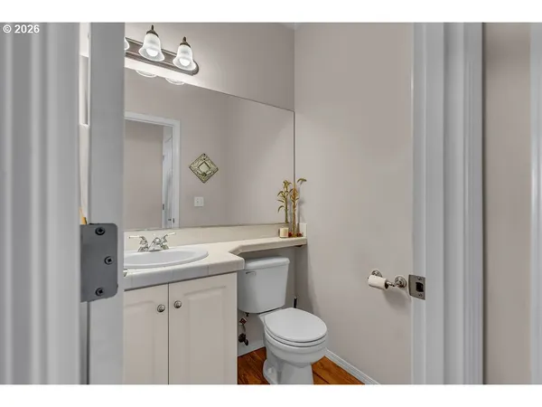 $575,000 | 1224 Southeast 16th Avenue, Canby, OR 97013