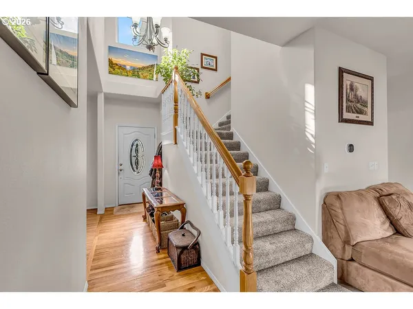 $575,000 | 1224 Southeast 16th Avenue, Canby, OR 97013