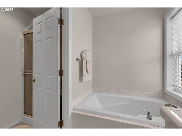 $575,000 | 1224 Southeast 16th Avenue, Canby, OR 97013