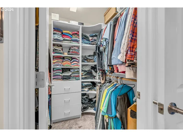 $575,000 | 1224 Southeast 16th Avenue, Canby, OR 97013