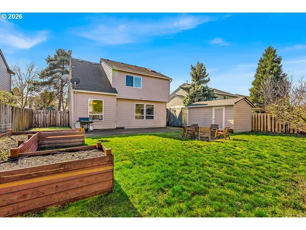 $575,000 | 1224 Southeast 16th Avenue, Canby, OR 97013