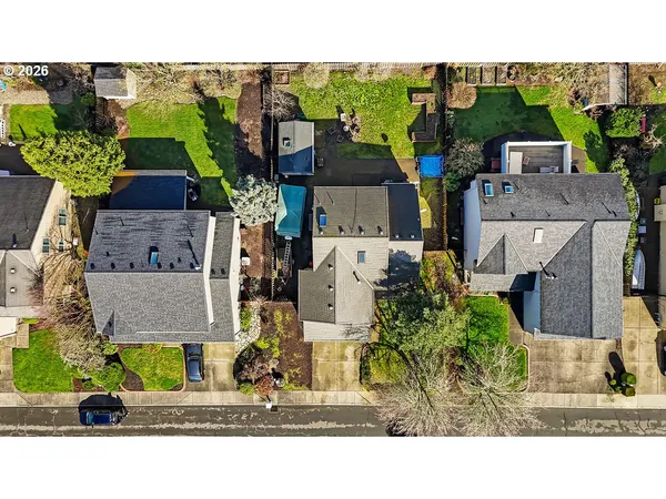 $575,000 | 1224 Southeast 16th Avenue, Canby, OR 97013