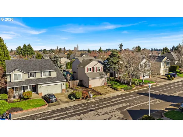 $575,000 | 1224 Southeast 16th Avenue, Canby, OR 97013