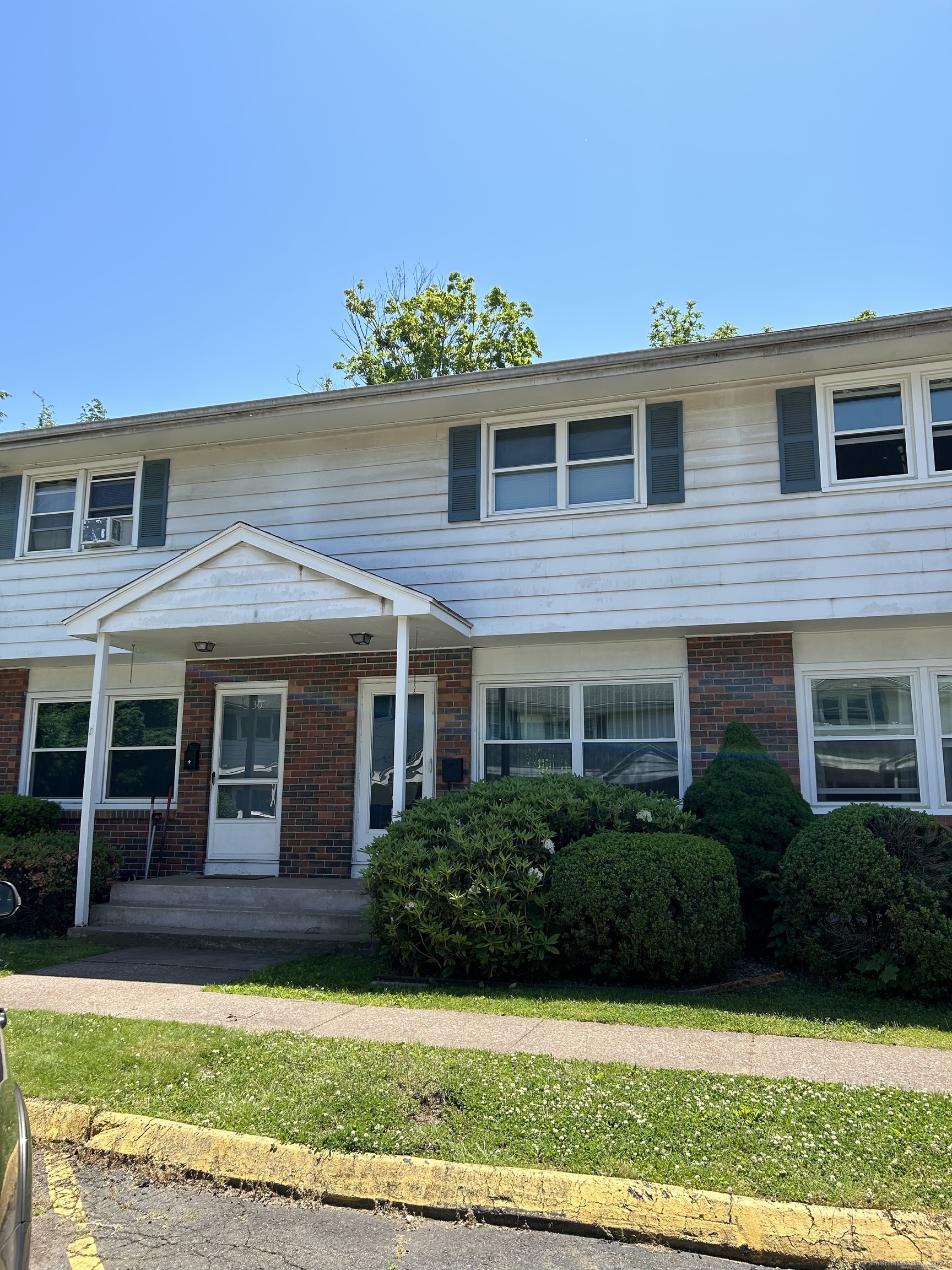 16 Lawton Road, Unit 29 Manchester, CT 06040 - Photo 1 of 1