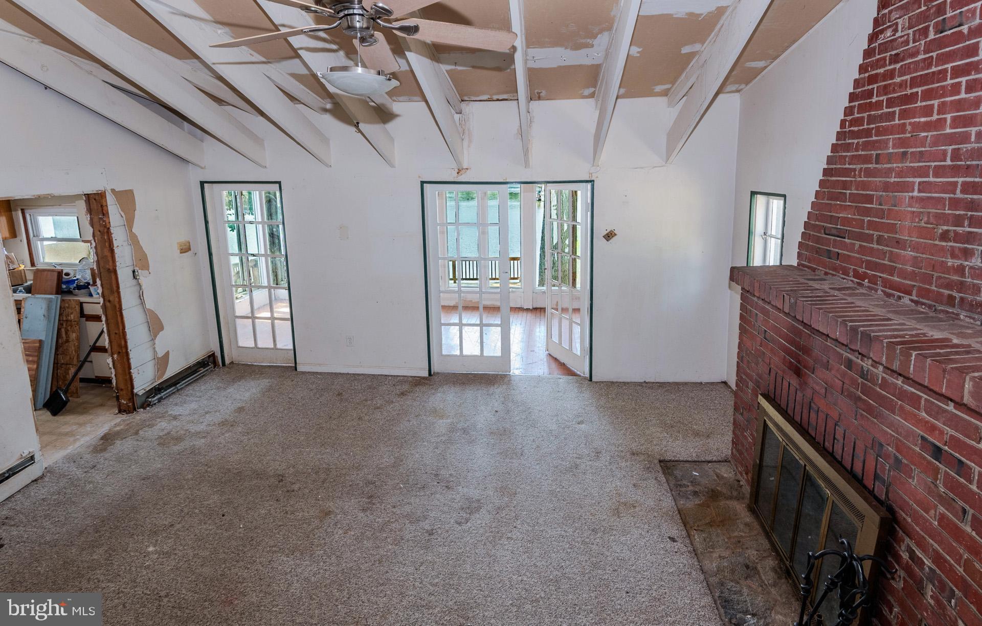 131 Club Road Pasadena, MD 21122 - Photo 9 of 68 Gallery Image 9