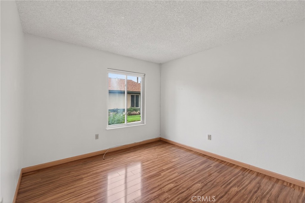 6305 La Mirada Way Riverside, CA 92504 - Photo 17 of 31