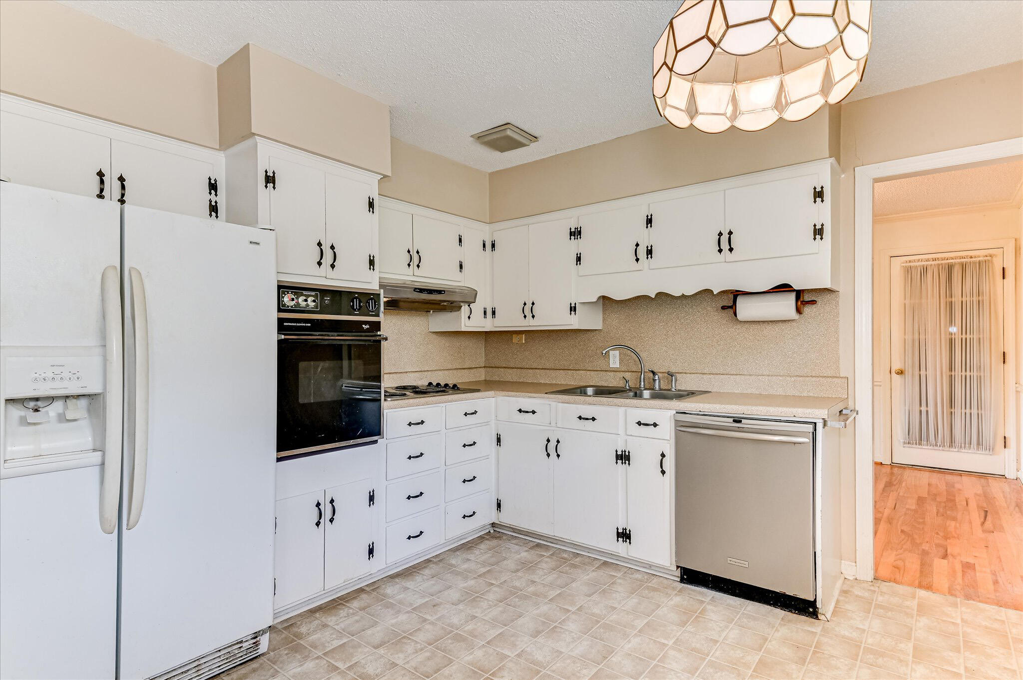 4114 Windsor Spring Road Hephzibah, GA 30815 - Photo 5 of 41 Sprawling Hephzibah GA Estate 05-105