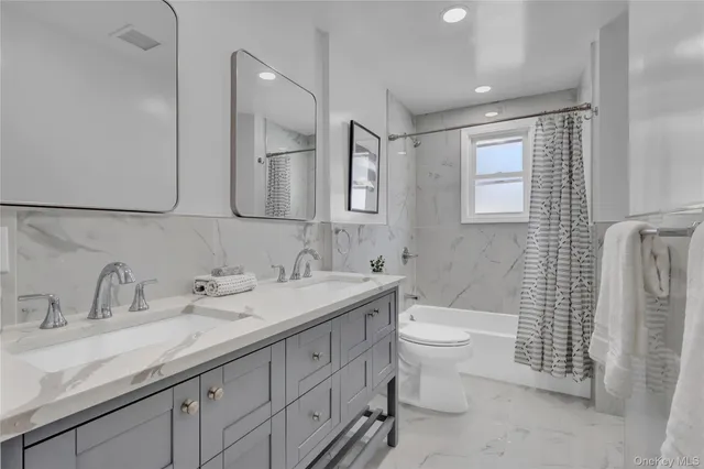 $999,000 | 3 Jayne Avenue, Melville, NY 11747