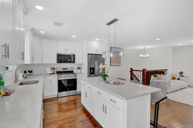 $999,000 | 3 Jayne Avenue, Melville, NY 11747