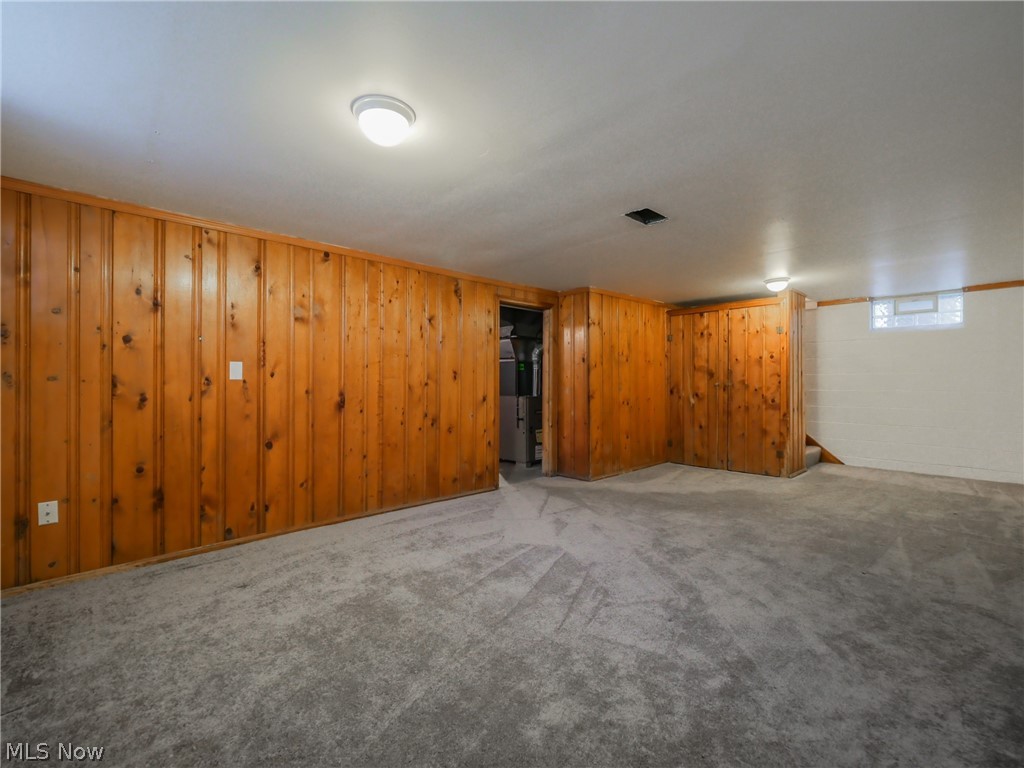 4907 Farnhurst Road Cleveland, OH 44124 - Photo 25 of 33