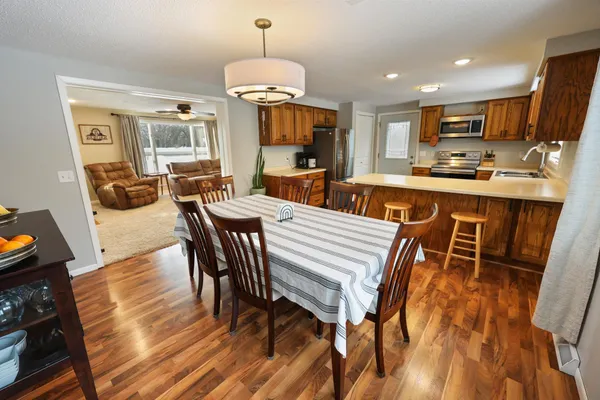 $450,000 | 21276 County Road 7, St. Augusta, MN 56301