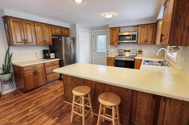 $470,000 | 21276 County Road 7, St. Augusta, MN 56301