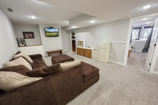 $470,000 | 21276 County Road 7, St. Augusta, MN 56301