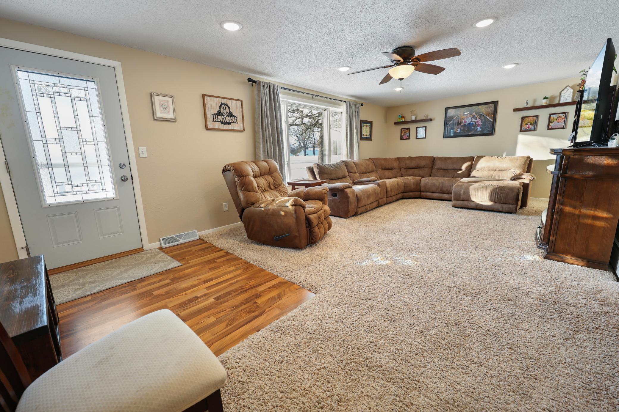 21276 County Road 7 St. Augusta, MN 56301 - Photo 5 of 43