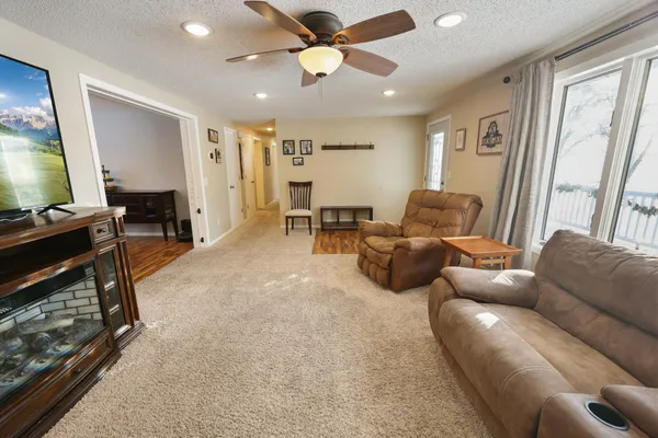 $450,000 | 21276 County Road 7, St. Augusta, MN 56301