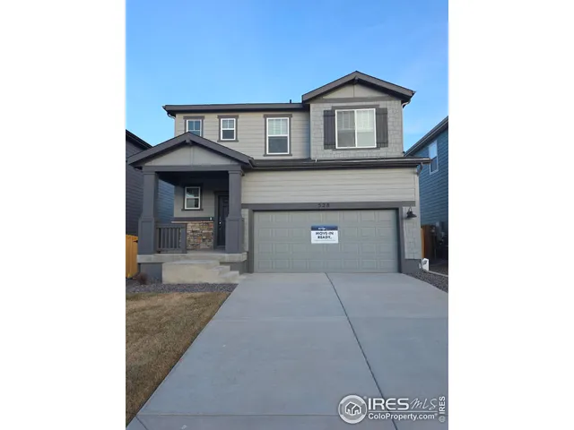 $451,990 | 528 97th Avenue, Greeley, CO 80634