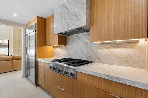 $5,475,000 | 425 Coral Way, Fort Lauderdale, FL 33301