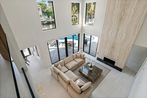 $5,475,000 | 425 Coral Way, Fort Lauderdale, FL 33301