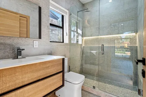 $5,475,000 | 425 Coral Way, Fort Lauderdale, FL 33301