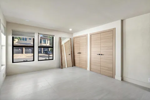 $5,475,000 | 425 Coral Way, Fort Lauderdale, FL 33301